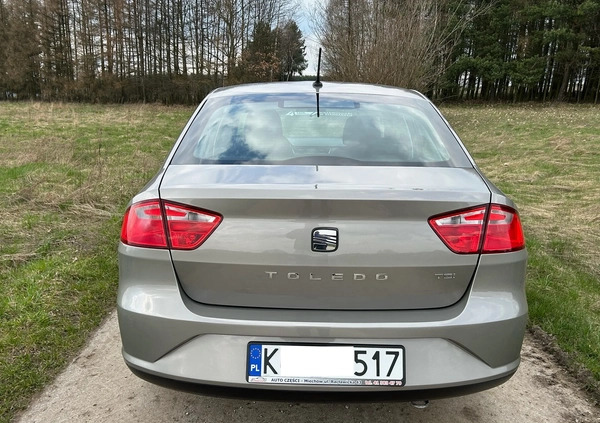 Seat Toledo cena 36600 przebieg: 111300, rok produkcji 2016 z Ozimek małe 154